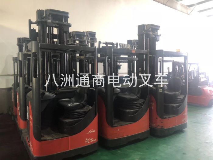 德國(guó)原裝進(jìn)口二手林德電動(dòng)叉車(chē) (16)