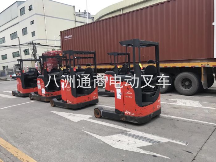 德國(guó)原裝進(jìn)口二手林德電動(dòng)叉車(chē) (12)