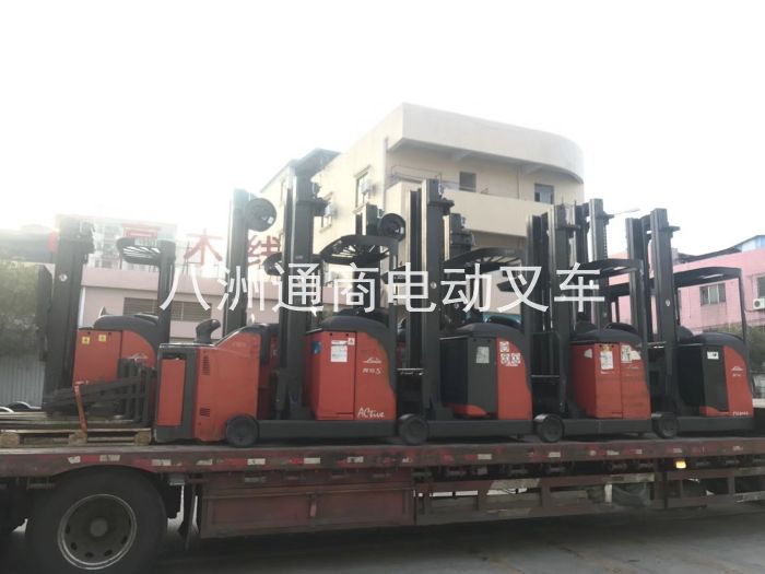 德國(guó)原裝進(jìn)口二手林德電動(dòng)叉車(chē) (25)