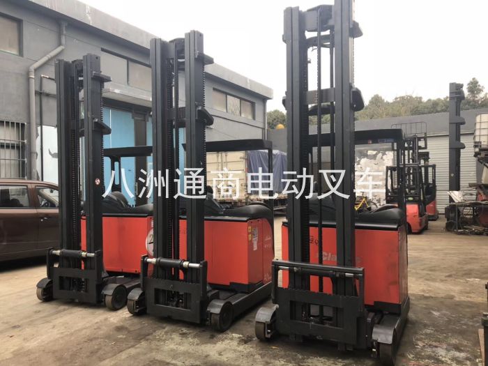 德國(guó)原裝進(jìn)口二手林德電動(dòng)叉車(chē) (28)